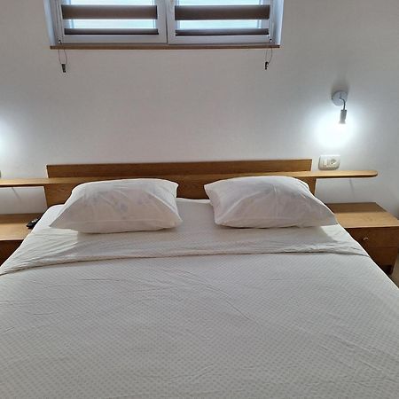 Gvacic House Apartment Supetarska Draga Exterior foto