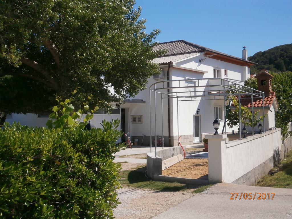 Gvacic House Apartment Supetarska Draga Exterior foto
